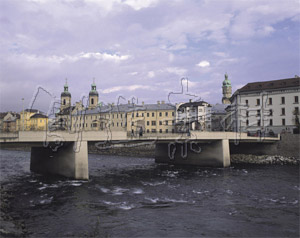 FC04054